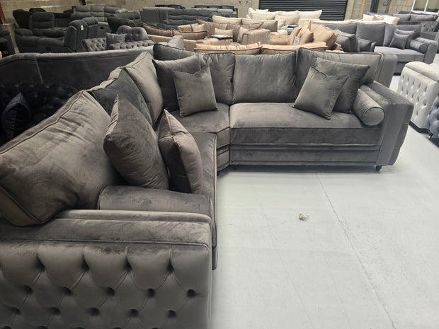 Royal Mayfair Chesterfield Corner Sofa (Asphalt Plush Velvet) 