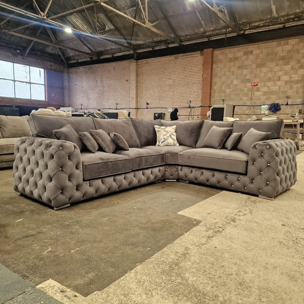 2C2 | Ashton Chesterfield Sofa | Grey Plush Velvet 