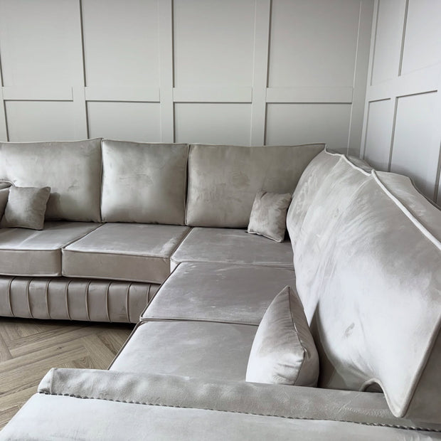 Layla Corner Sofa – Modern Velvet Sofa in Multiple Colours 