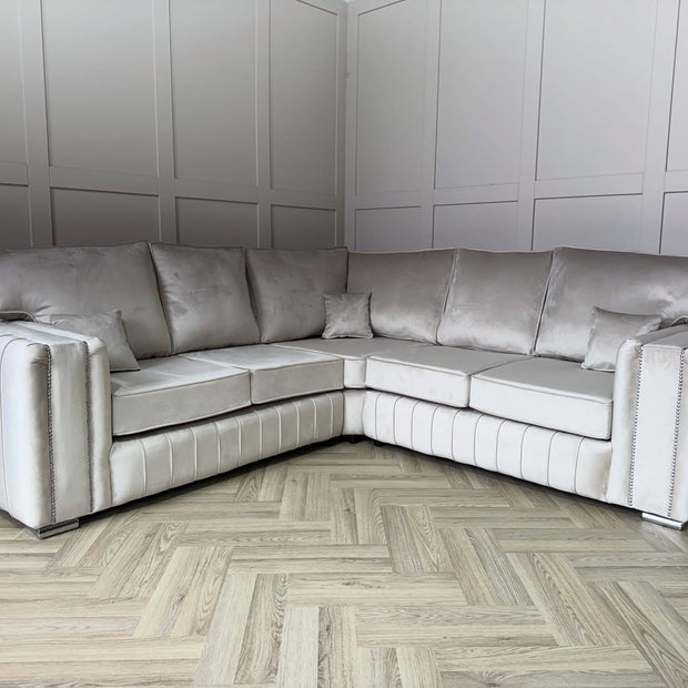 Layla Corner Sofa – Modern Velvet Sofa in Multiple Colours 
