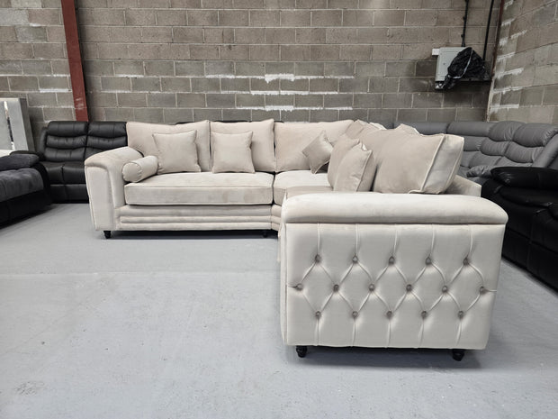 Zara Chesterfield Corner Sofa – Cream Plush Fabric 