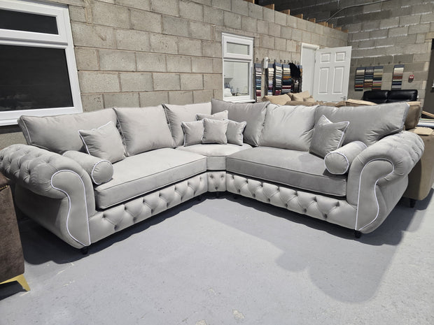 Rio Chesterfield Corner Sofa – Silver Plush Fabric 