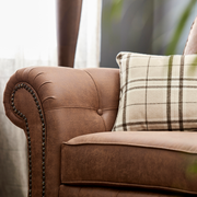 Lifestyle Oakland Tan Leather Close Up 3